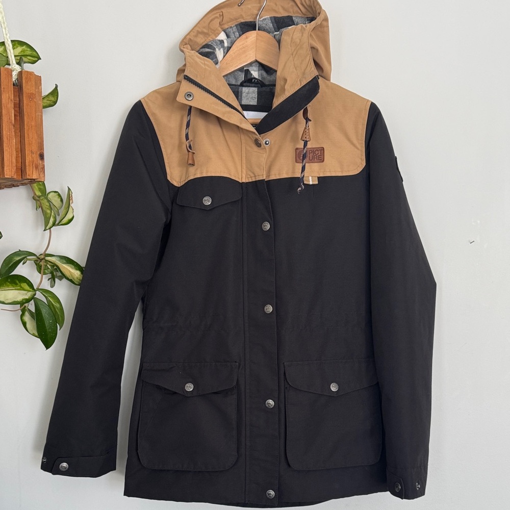 Picture Snowboard or Ski Jacket